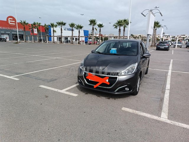 Peugeot 208 occasion Diesel Modèle 