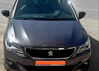 سيارة رائعة 