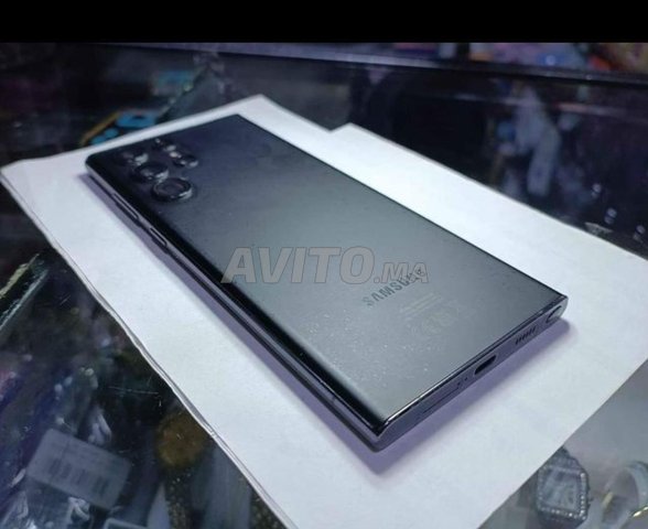 Samsung S22 ultra 256g 12 ram
