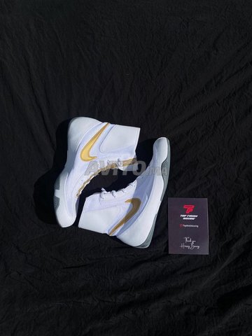 Chaussures de boxe original neuf