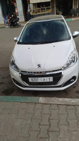 Peugeot 208 occasion Diesel Modèle 