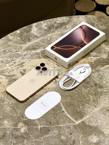 IPhone 16 Pro 16 Pro MAX NEUF Jamais Activé Pack