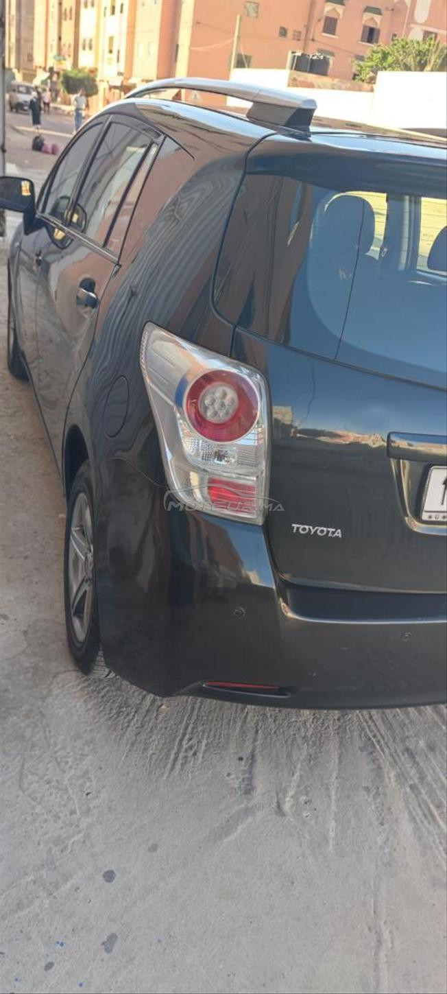 Toyota Avensis Verso