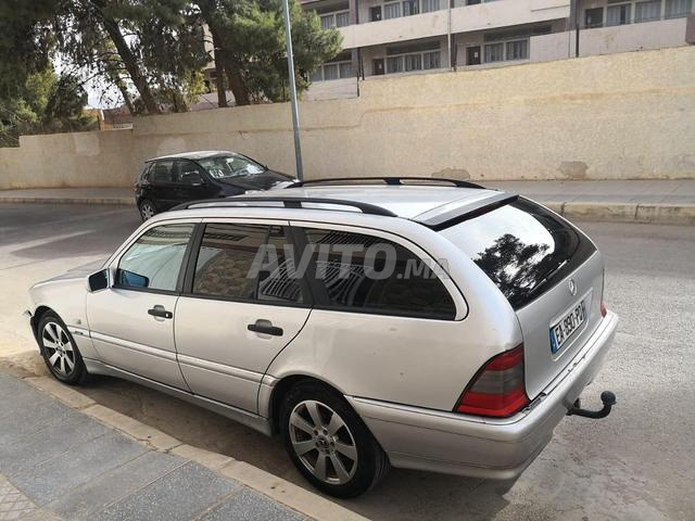 مرسيدس بنز 220 ديزل أوتوماتيكية 2000 في الناظور - 2