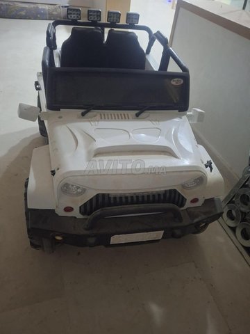 voiture 4/4 pour enfants