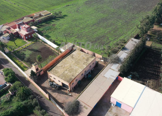 أرض فلاحية بمساحة 7400 متر مربع 