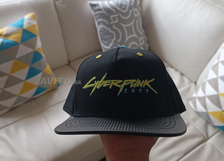 je mets en vente une casquette neuve original