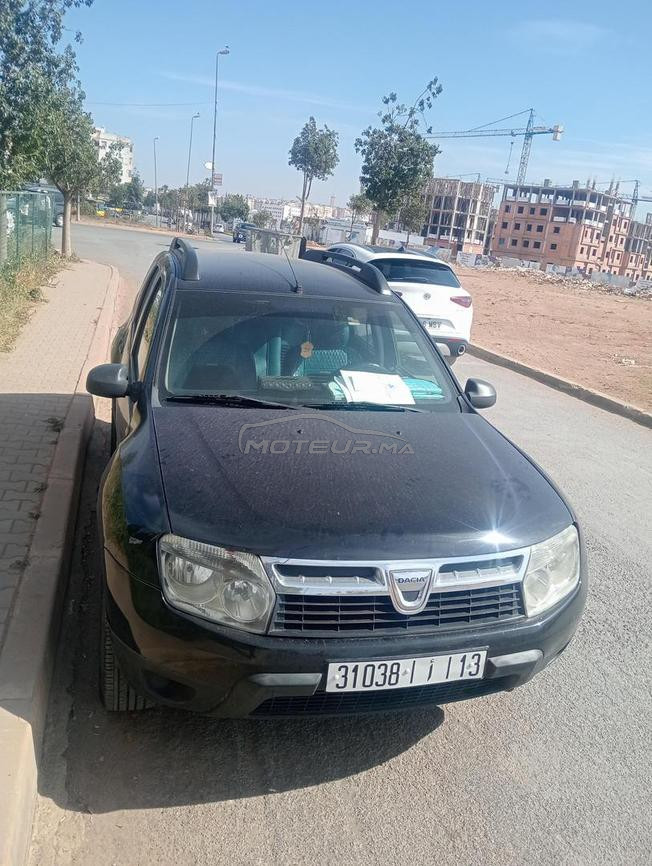 Dacia Duster noire 