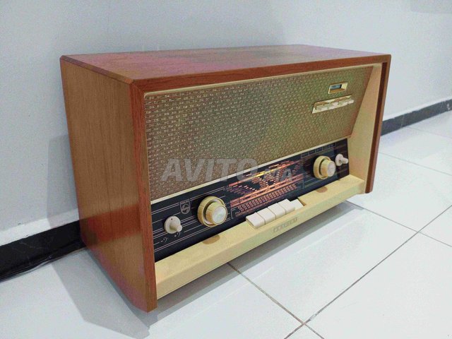Poste radio Vintage Phillips Eindhoven tubes