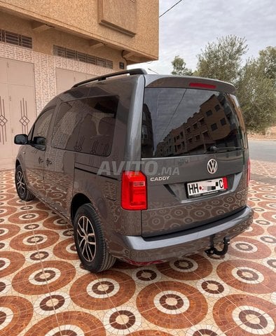 Voiture Volkswagen Caddy  à Oujda  Diesel