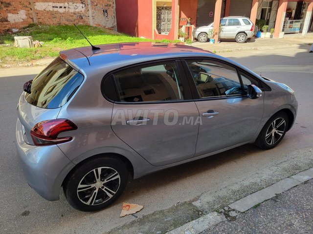 Peugeot 208 occasion Diesel Modèle 