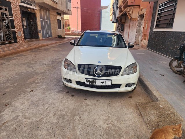 Mercedes-Benz 220 occasion Diesel Modèle 