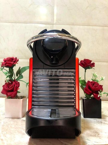 Machine à café NESPRESSO PIXIE t