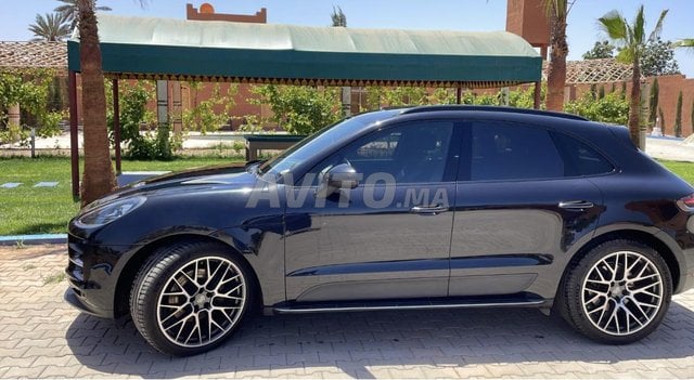 Voiture Porsche Macan  à Agadir  Essence