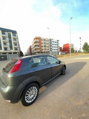 Voiture Fiat Punto  à Casablanca  Essence