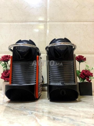 Machines à café NESPRESSO PIXIE 