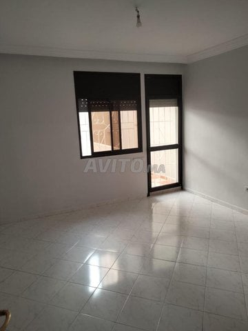 Appartement 136m a 2mars coté hôpital 20 aout