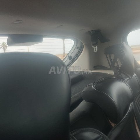 Dacia Sandero Stepway Diesel Manuelle 2015 à Salé