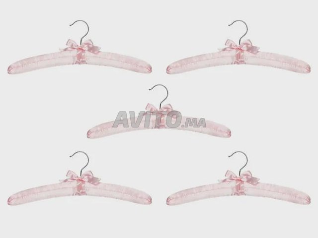 LIVARNO LIVING Cintres, 5 , en bois, satin (ROSE)