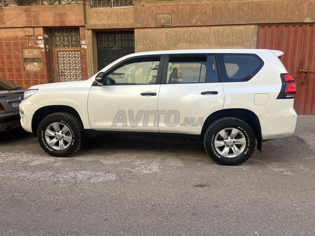 Toyota Prado occasion Diesel Modèle 