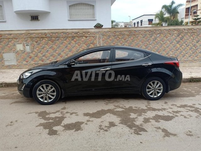 Hyundai Elantra occasion Diesel Modèle 