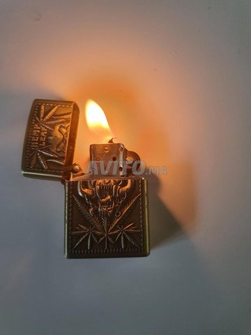 Briquet à essence Zippo Rare☠️🍁