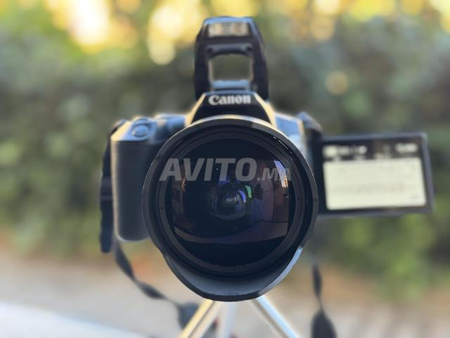 Canon Eos 1000D zoom et 2 batteries - 2