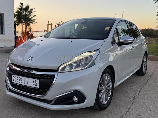 Peugeot 208 occasion Diesel Modèle 