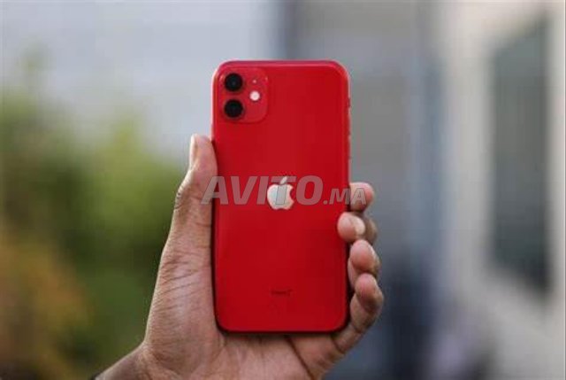 iPhone 11 Rouge 64 Go – État Batterie 100