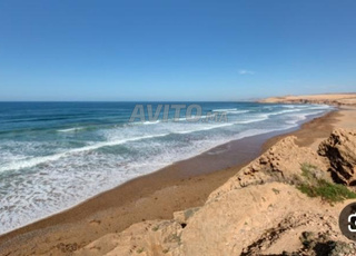 أرض 10 هكتارات لمشروع سياحي في إيمي واددار