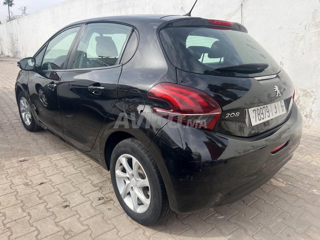 Peugeot 208 occasion Diesel Modèle 