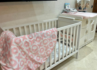 Lit bébé en très bon état