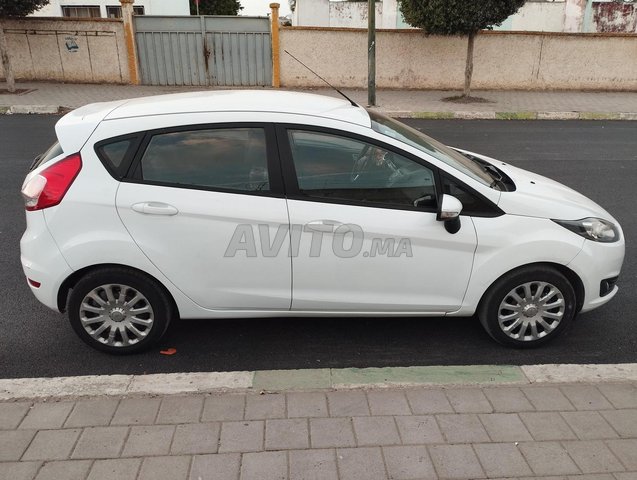 Ford Fiesta occasion Essence Modèle 