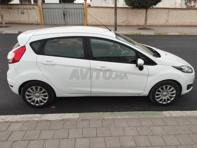 Ford Fiesta occasion Essence Modèle 