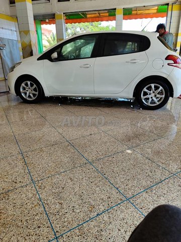 Peugeot 208 occasion Diesel Modèle 