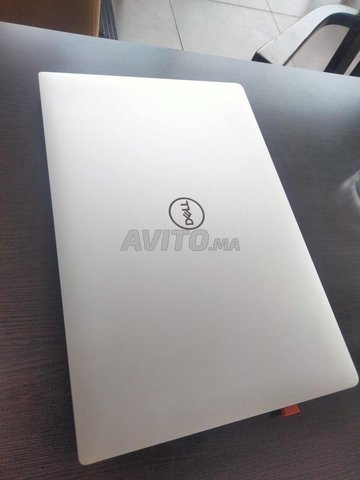 DELL XPS i7 8 em generation ram 32 , memoir 1 tera