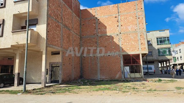 بقعة تجارية  محفظة للبيع بمدينة القنيطرة  