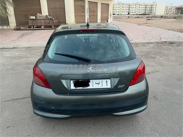 Peugeot 207 Diesel Manuelle 2008 à Agadir