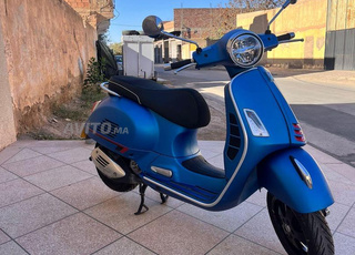 Vespa 300 hpe douane 2024