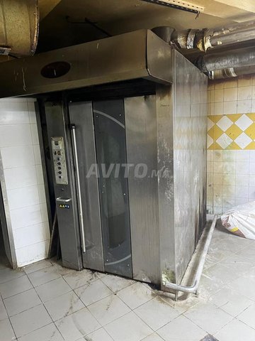 Four boulangerie pour chariots rotatifs