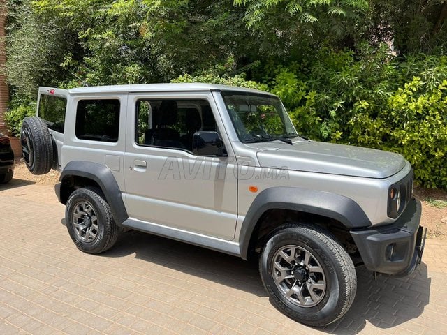 Suzuki JIMNY occasion Essence Modèle 