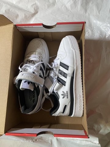 Adidas scratch noir