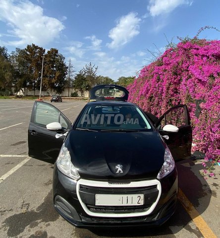 Peugeot 208 occasion Diesel Modèle 