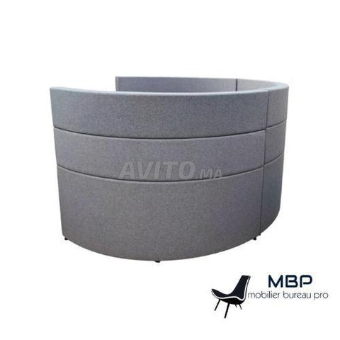 Alcôve Acoustique Circulaire avec Table