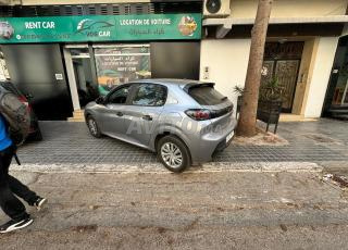 بيجو 208 للإيجار في كازا