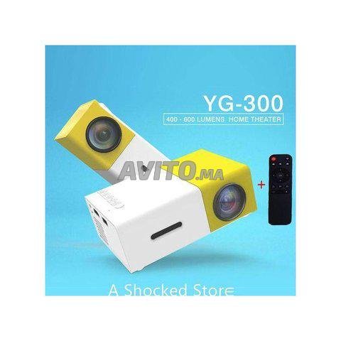 Mini projecteur, LED Full HD 1080P Home Cinéma HDM