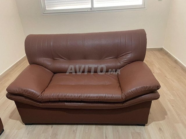 Ensemble canapé et fauteuil en cuir marron doré  