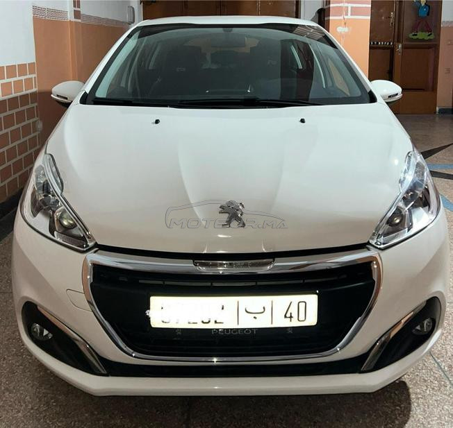 Peugeot 208 à Tanger