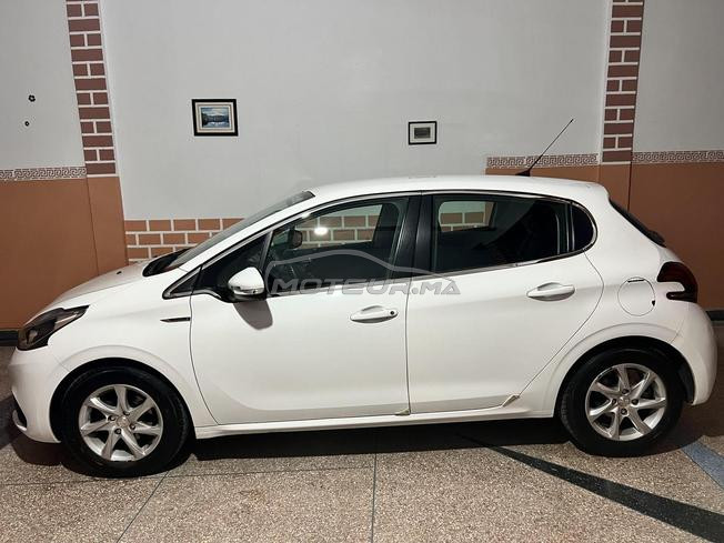 Peugeot 208 à Tanger