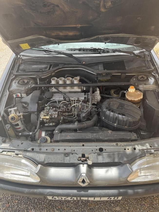 Renault 19 Diesel Manuelle 1995 à Al Aaroui